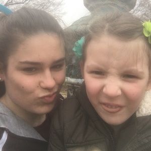 Meet your Posher, Whitney